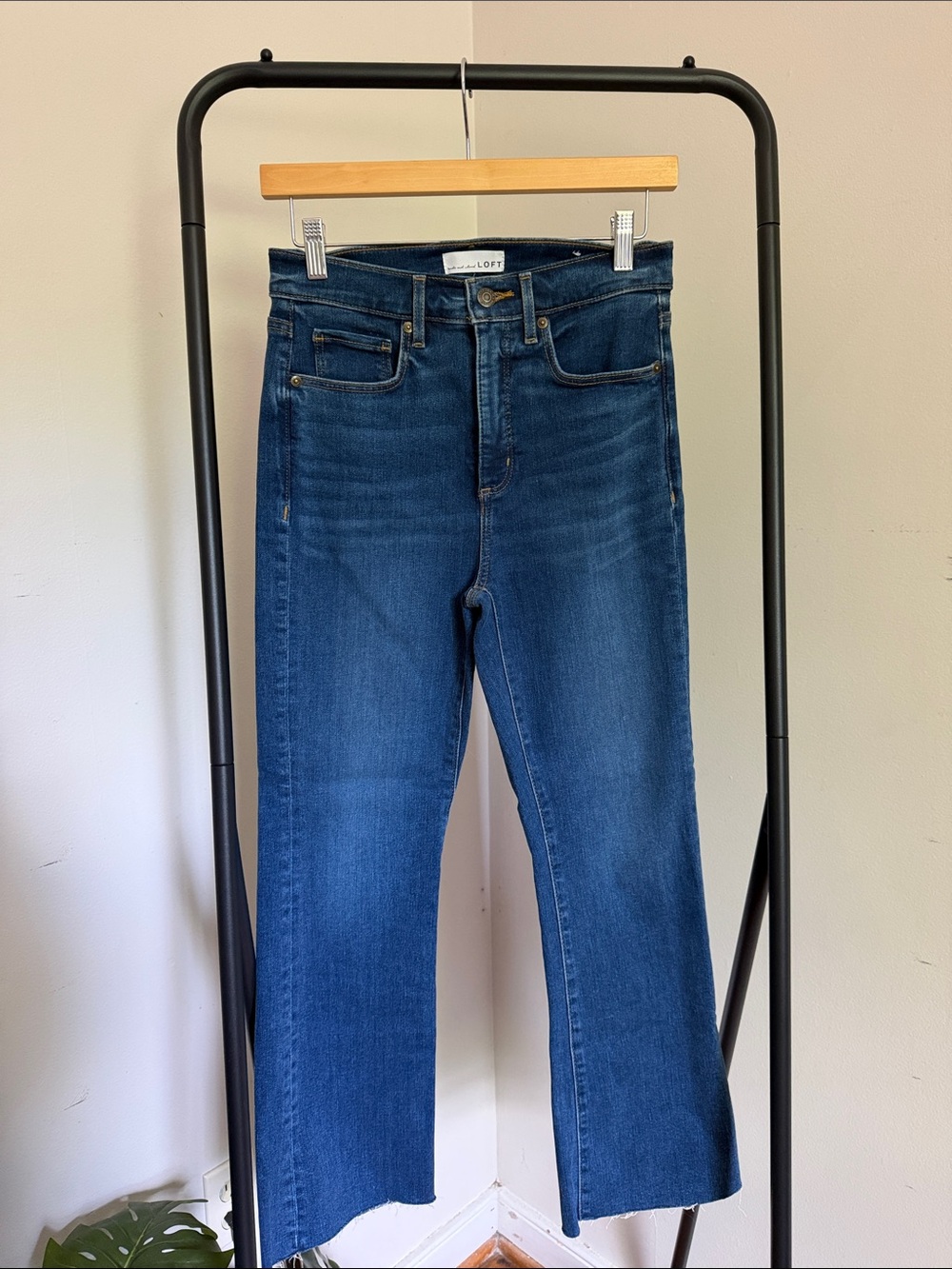 LOFT The Kick Crop Jean
